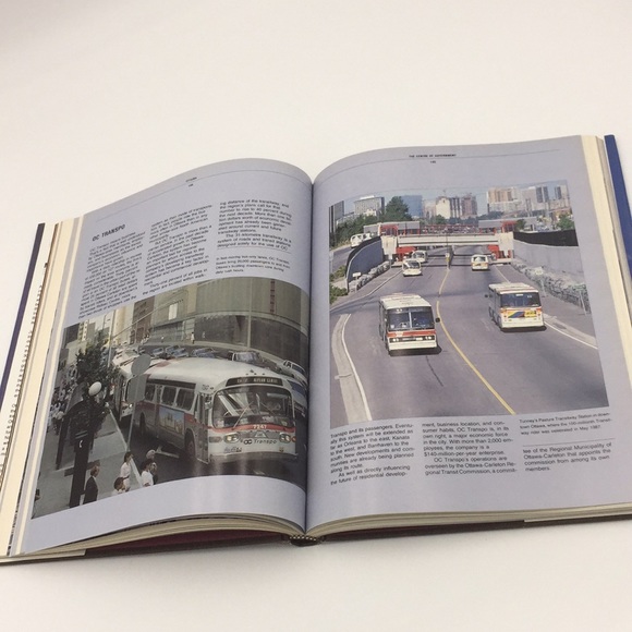 Ottawa A Contemporary Portrait By Jane Wilson Hardcover Book - Picture 6 of 9